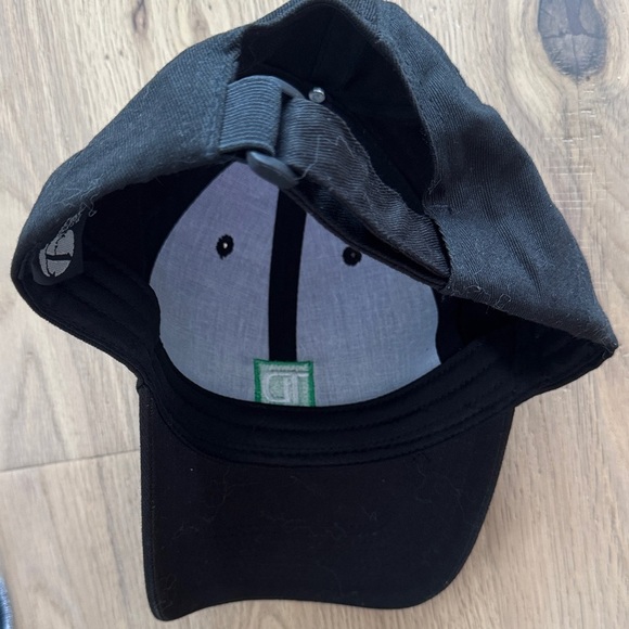 Black Cap with Green Logo | Everyday Style - Picture 2 of 2